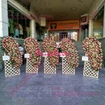 خرید تاج گل به رنگ گلبهی