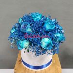 خرید باکس گل آبی رنگ رز و عروس